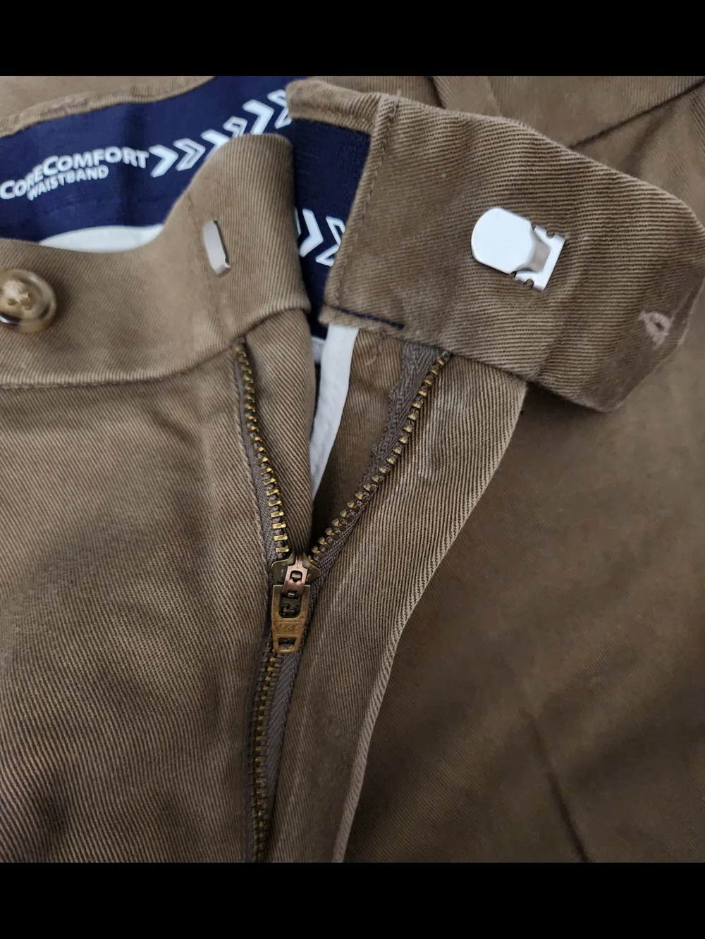 Roundtree & Yorke Olive-Tan Straight Chinos